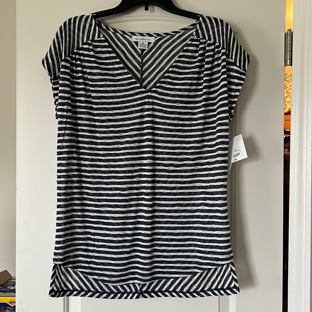 Liz Claiborne cap sleeve blouse